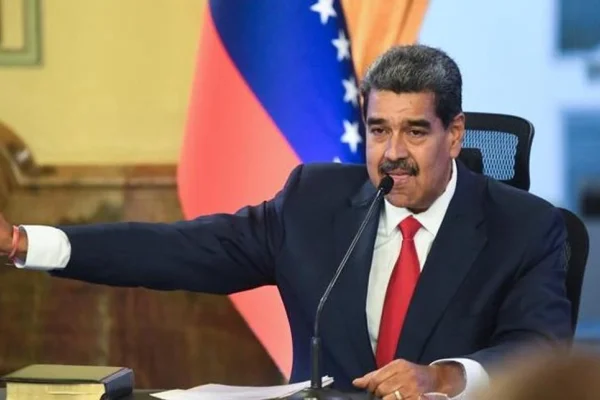 Trump duplica recompensa a $50 millones por el arresto de Nicolás Maduro