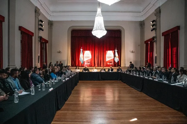 La Rioja impulsa una agenda estratégica para alinear educación, producción y trabajo