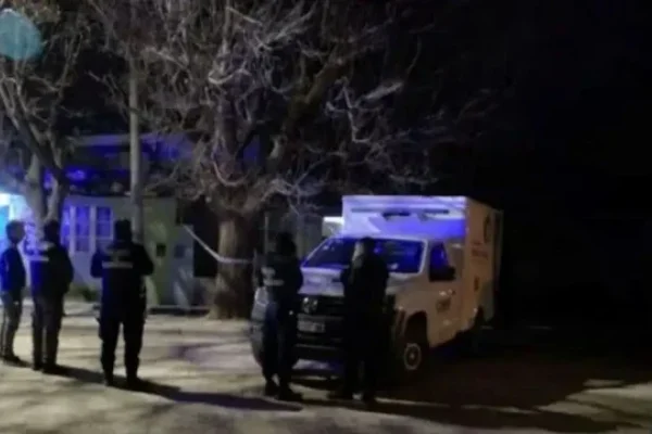 La autopsia del adolescente que habría sido asesinado por su mamá reveló que recibió 12 puñaladas