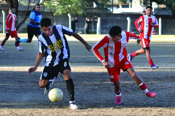 San Vicente pegó primero y derrotó al