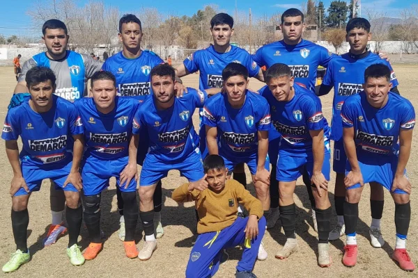 Los Andes de los Palacios ganó y alcanzó la cima