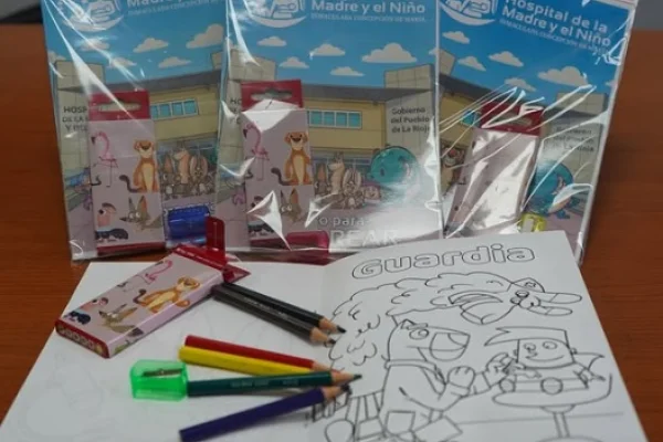 Kits para colorear en el Hospital de la Madre y el Niño