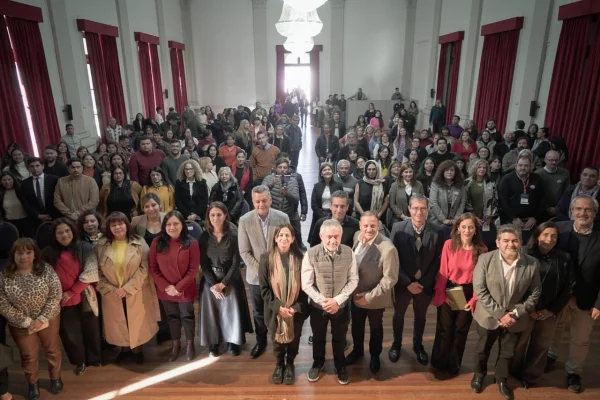 El gobernador inauguró el Seminario “Voces Vivas” y destacó la identidad cultural del NOA