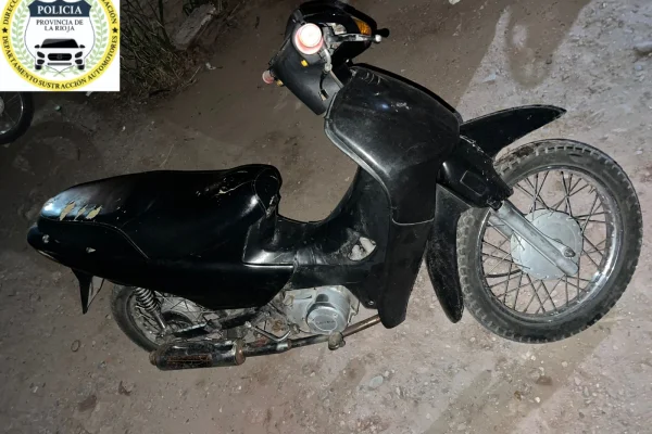 Encontraron una motocicleta abandonada en Ruta Nacional Nº 79