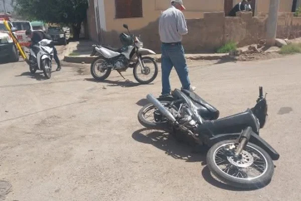 Grave accidente en Olta: dos adolescentes heridas, una trasladada a Capital