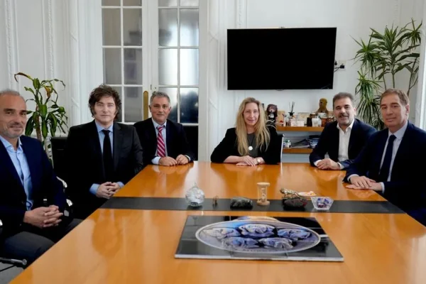 Javier Milei cenó con diputados aliados en Olivos para blindar los vetos a jubilados y discapacidad