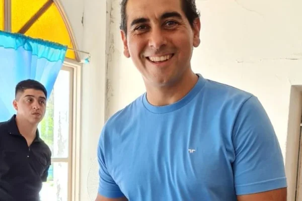 Diego Illanes no seguirá como DT de Atlético Chilecito