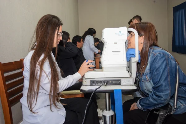 Más de 100 vecinos accedieron a controles médicos y vacunas