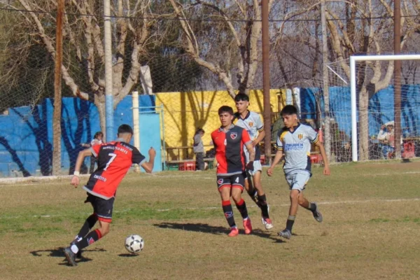Newell's sufrió para derrotar a Estrella Roja