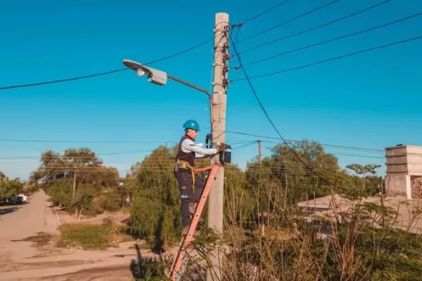 Expanden fibra óptica de internet en la provincia