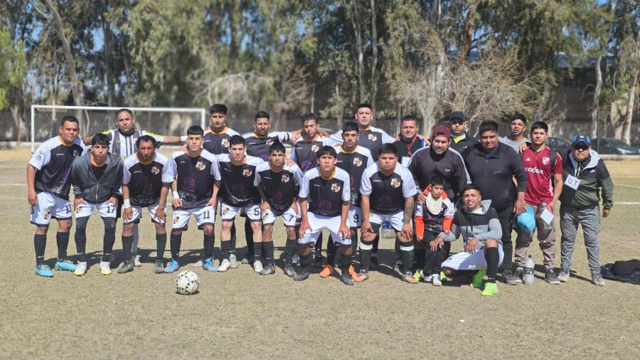 Santa Rosa quedó último en la Zona B y complicó su chances.