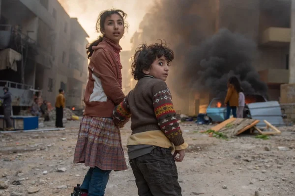Uno de cada seis niños vive en zonas de guerra: campaña de ACNUR