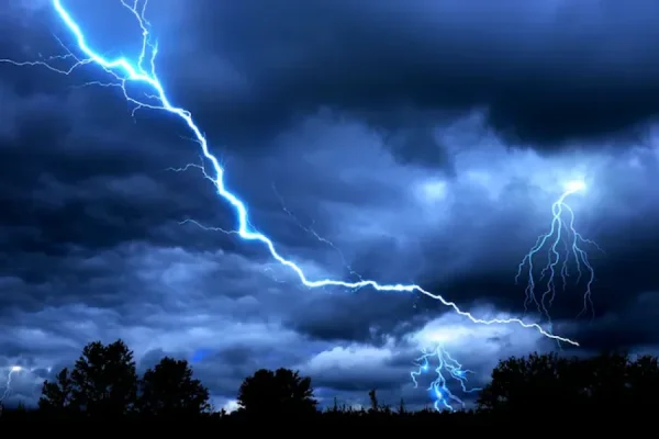 La Rioja: alerta amarilla hoy por tormentas y vientos