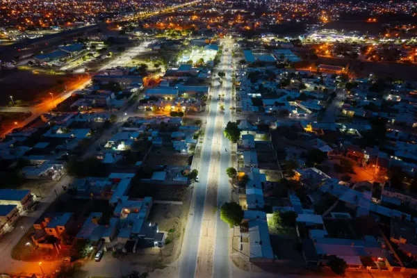 Inauguraron iluminación led en Avenida Navarro