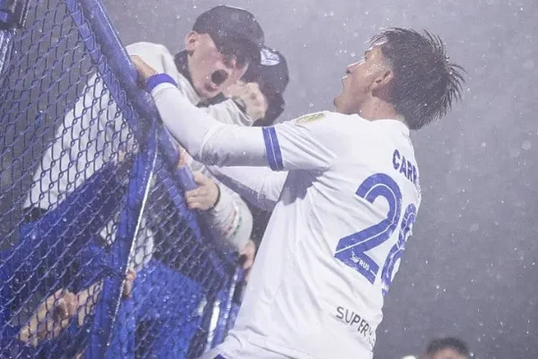 Vélez, a cuartos de final tras una enorme victoria ante Fortaleza