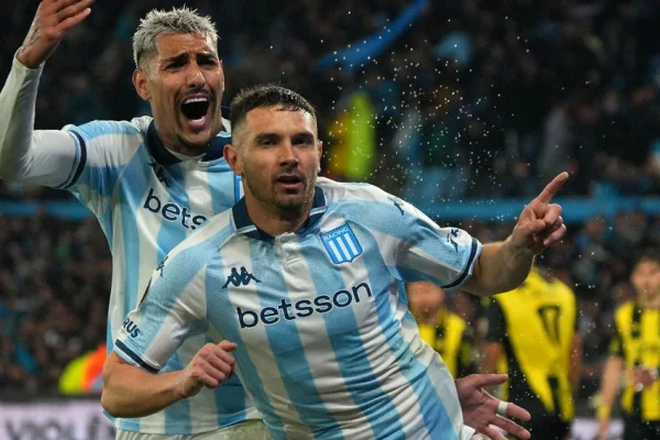 Racing le ganó a Peñarol y se metió en cuartos de final de la Copa Libertadores