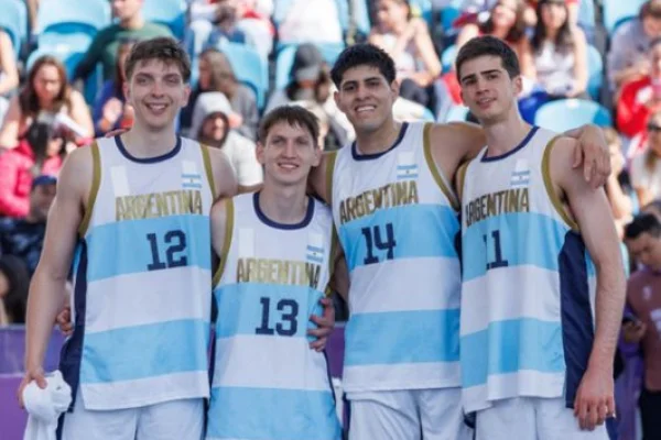 El joven riojano Elías Molina Flores ganó la medalla de oro en el torneo juvenil de básquet 3×3 en Asunción