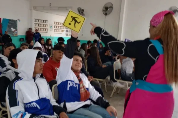 Jóvenes participaron del Aula Taller “Juventudes Conscientes” sobre seguridad vial