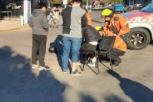 Dos motociclistas fueron hospitalizados tras siniestros