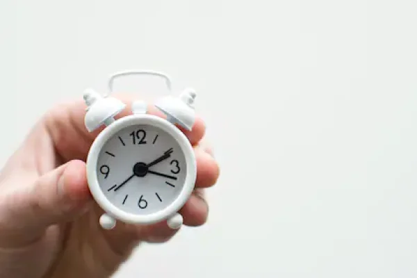 Por qué se quiere cambiar el huso horario en la Argentina