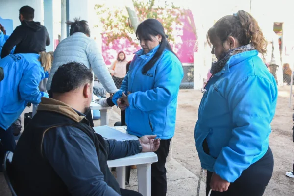 Acercan servicios esenciales a los vecinos de la zona Sur