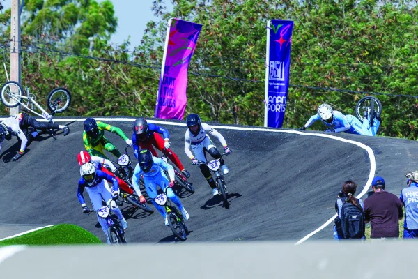 Los riojanos quedaron muy cerca de las medallas en el BMX