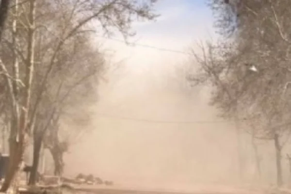 Sigue vigente la alerta amarilla por viento Zonda en La Rioja
