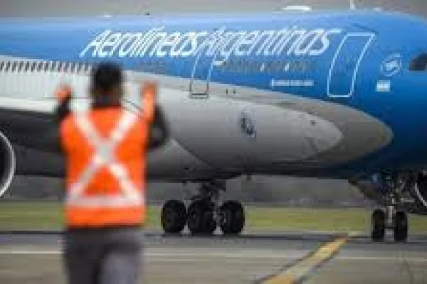Primer día: 70 vuelos cancelados y 10.500 pasajeros afectados