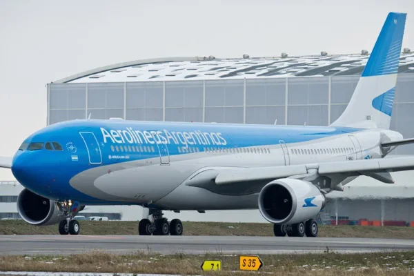 Los controladores aéreos vuelven al paro y se esperan complicaciones en los vuelos