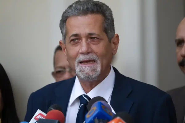Nicolás Maduro libera a 13 presos políticos tras la presión internacional