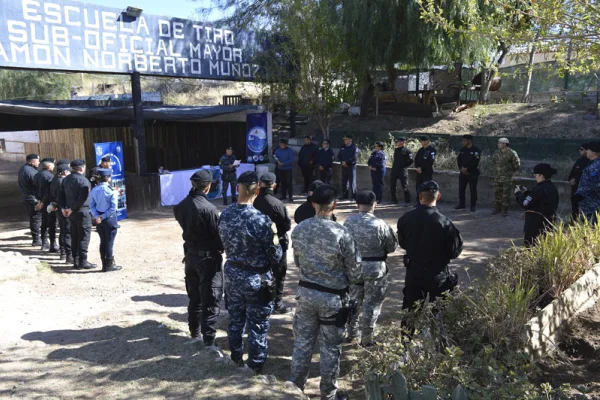 La policia capacitó en Custodia y Seguridad en Transporte de Caudales