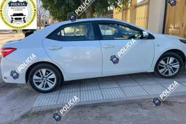 Secuestraron un auto de alta gama en barrio Las Breas