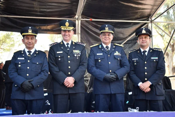 El subjefe de Policia de la Rioja presente en el aniversario de la Policía de Santiago del Estero
