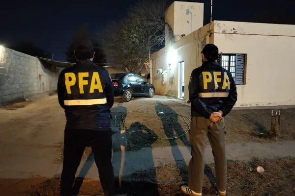 Secuestran cocaina y detienen a dos personas en un nuevo golpe al narcotráfico