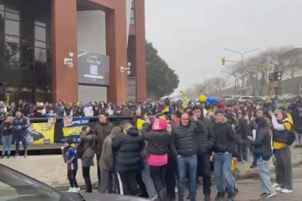 Boca, recibido por una multitud en Mar del Plata