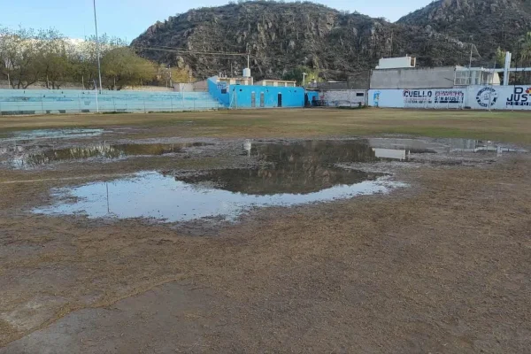 El agua obligó a la suspensión de tres partidos en Chilecito