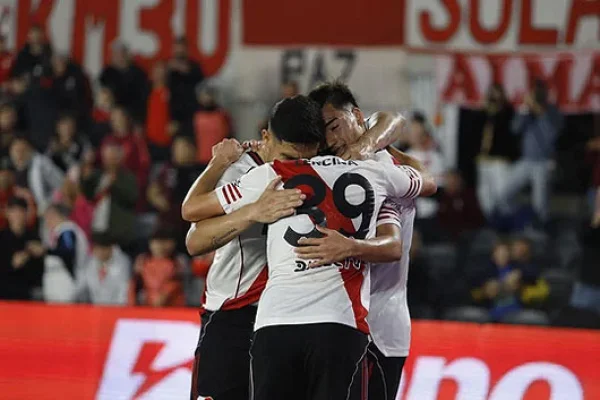 River venció a San Martín (SJ) y se mantiene líder del Grupo B