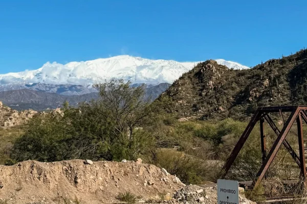 Famatina amaneció blanco: postales del Nevado que enamoran