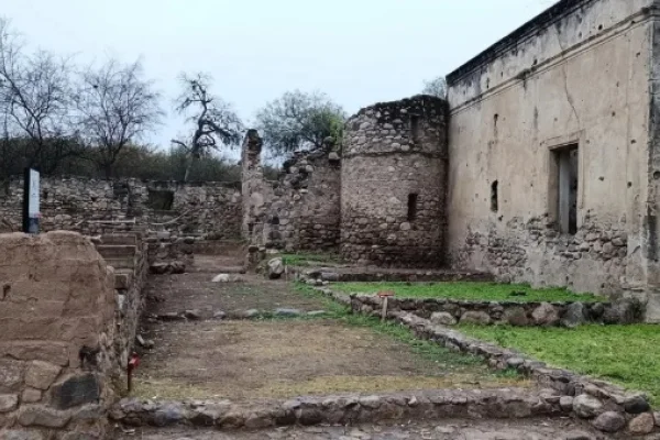 Invitan a caminata de luna llena en El Saladillo
