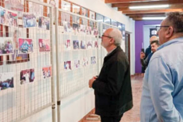 Homenaje a la memoria del padre Lorenzo González