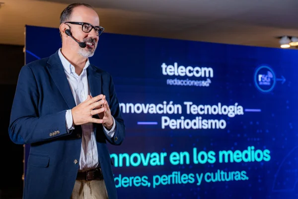 Telecom realizó jornada sobre nuevos perfiles, liderazgo y cultura en el periodismo y los medios