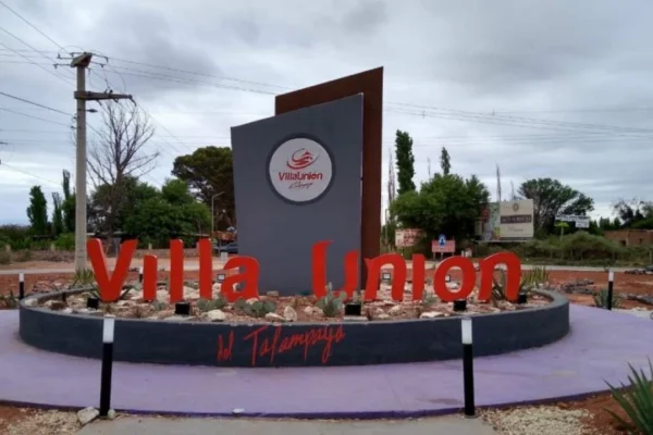 El intendente Hugo Páez explicó que el aniversario de Villa Unión será austero por la crisis económica
