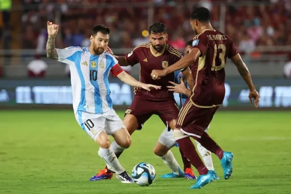 Argentina recibe a Venezuela en la despedida de Messi: horario y formaciones
