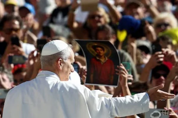 Canonizaron al beato Carlo Acutis, santo de las redes