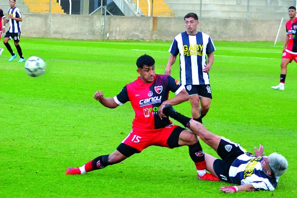 Andino y San Vicente quedaron a mano en el duelo de ida