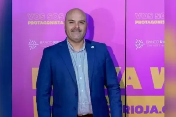 El Frente Renovación Riojana presentó su lista con Alfredo Barros Reyes a la cabeza