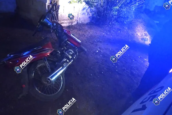 Robó una moto, se enojó cuando lo descubrieron y terminó preso
