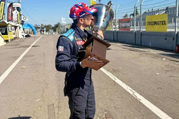 Agustín Carbo y el primer podio riojano en la FR Plus 1.6