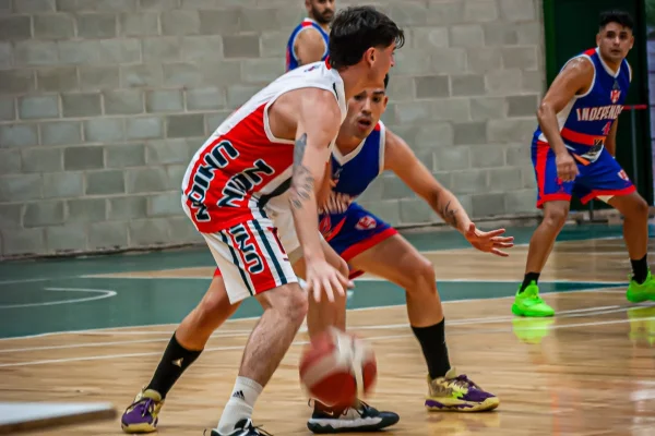 Independiente y Unión juegan por el Torneo Pre Federal