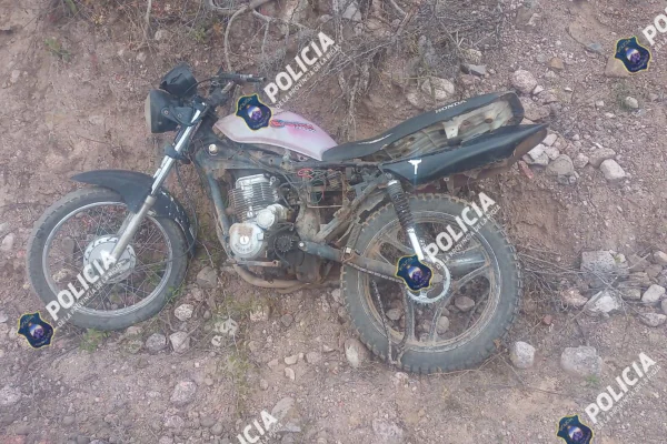 La policia secuestró una moto abandonada